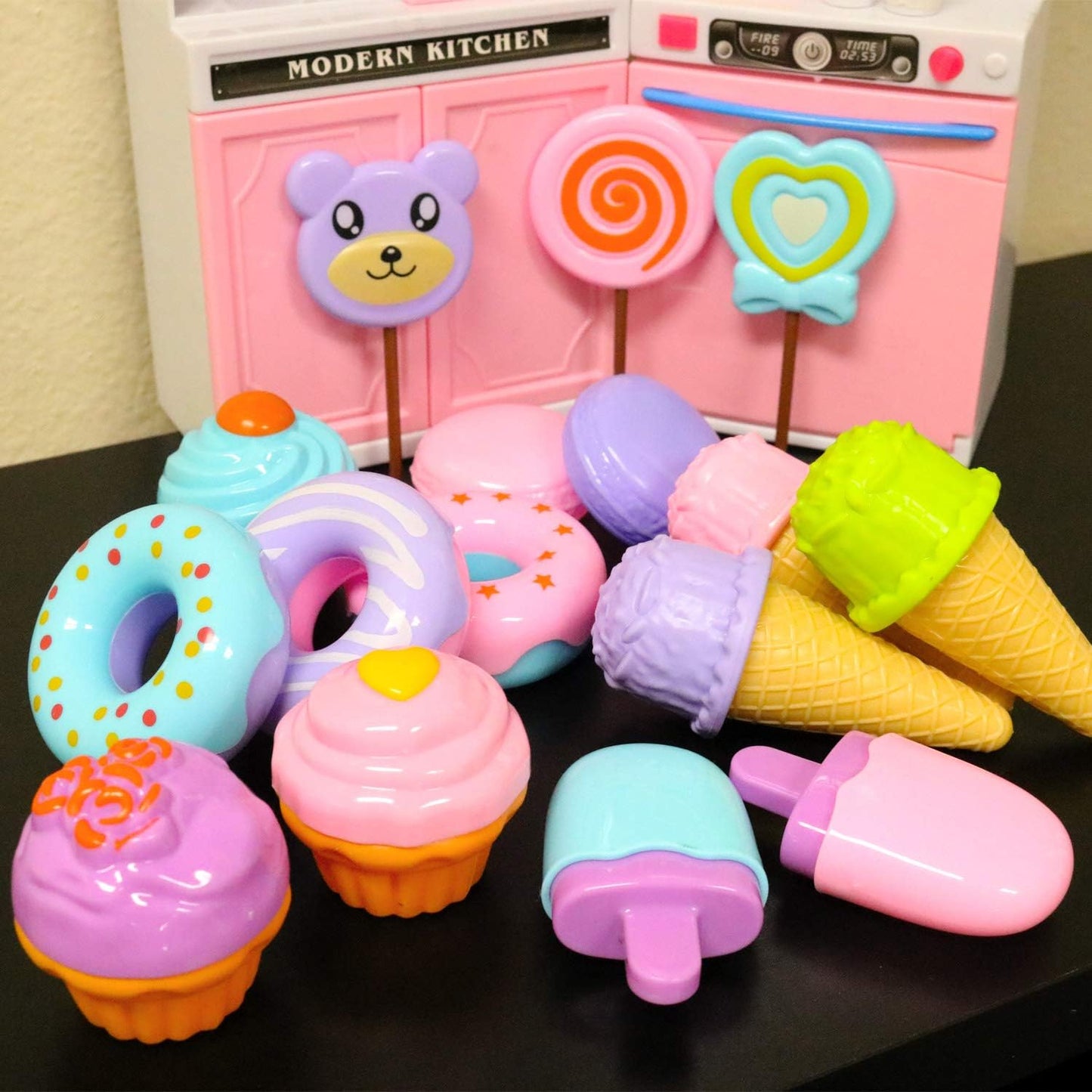 GIFTEXPRESS 17pcs Pretend Play Food Dessert Set