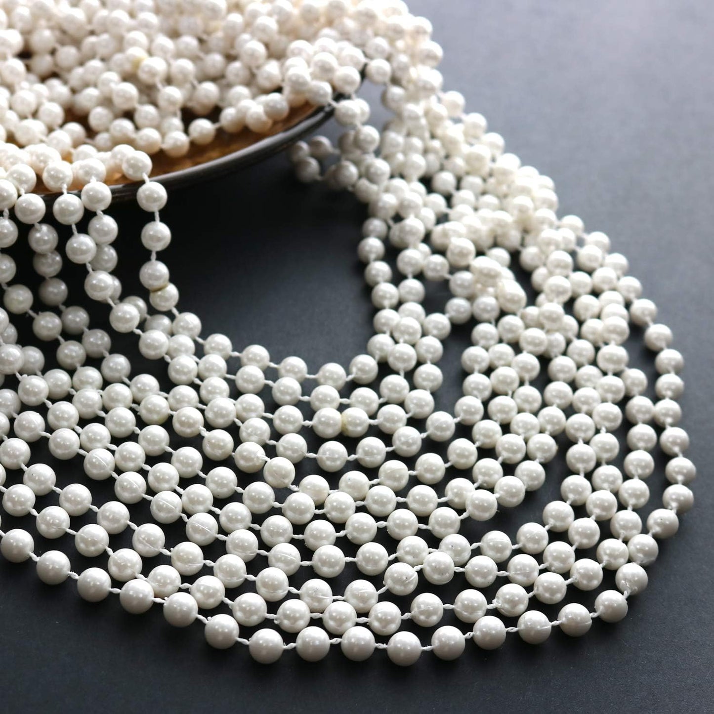 GIFTEXPRESS Collares de perlas blancas de 48"