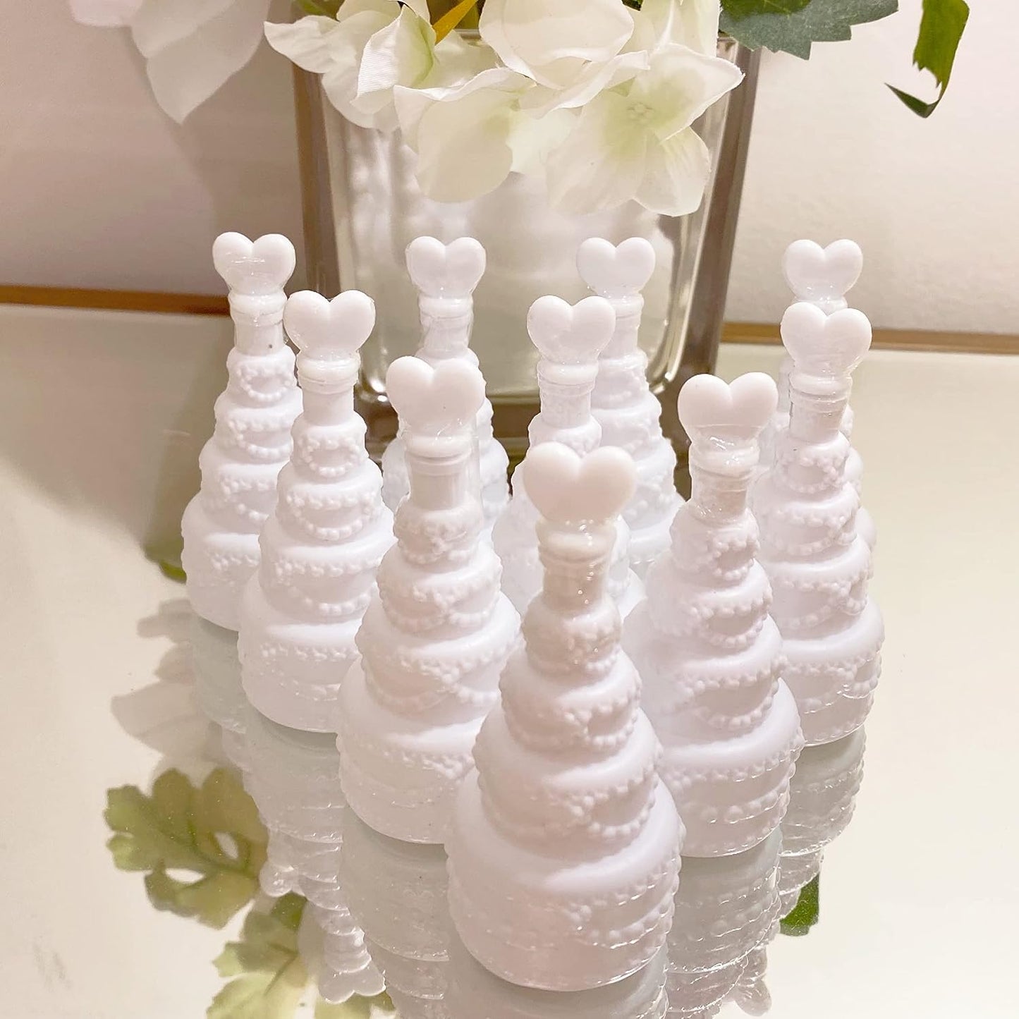 GIFTEXPRESS 48 varitas de burbujas de boda de 3.0 in, varitas de burbujas en forma de pastel blanco