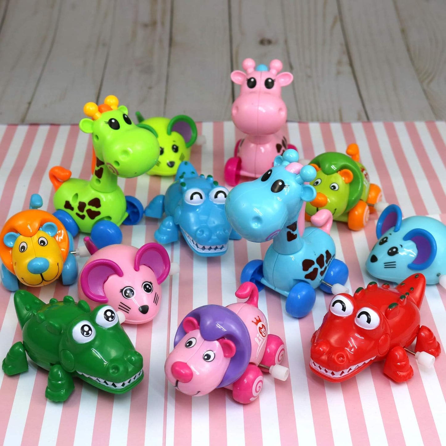 GIFTEXPRESS 12 piezas 3"-4" Surtido Zoo Animal Wind Up Juguetes