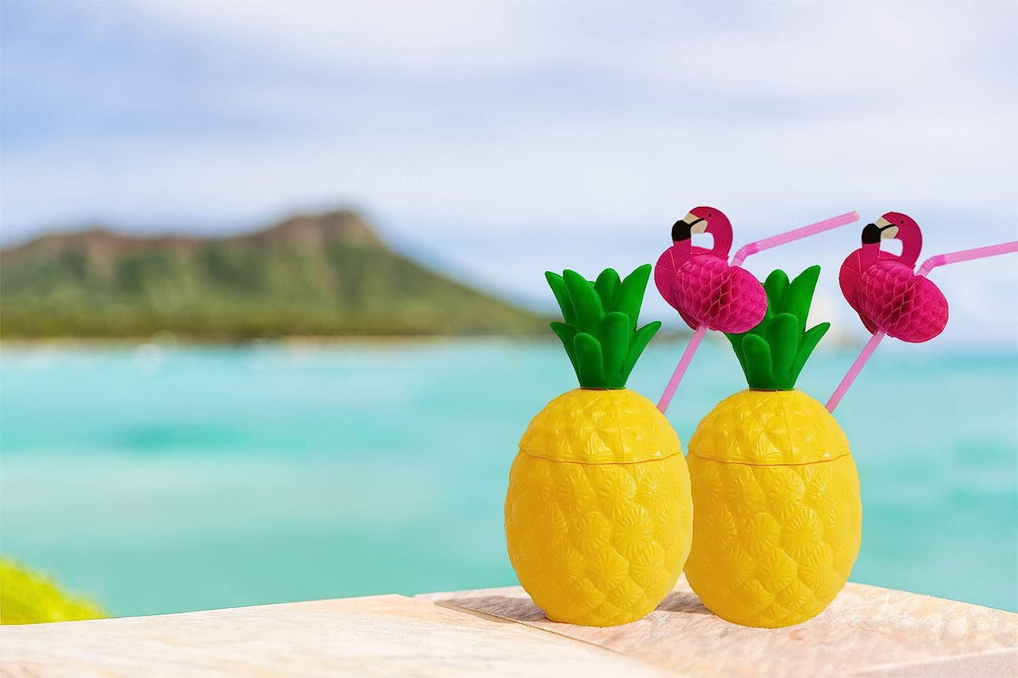 GIFTEXPRESS Plastic Pineapple Cups with Straws