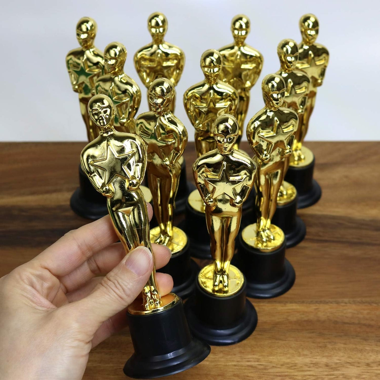 Trofeo de premio GIFTEXPRESS de 6" (paquete de 12/paquete de 24)