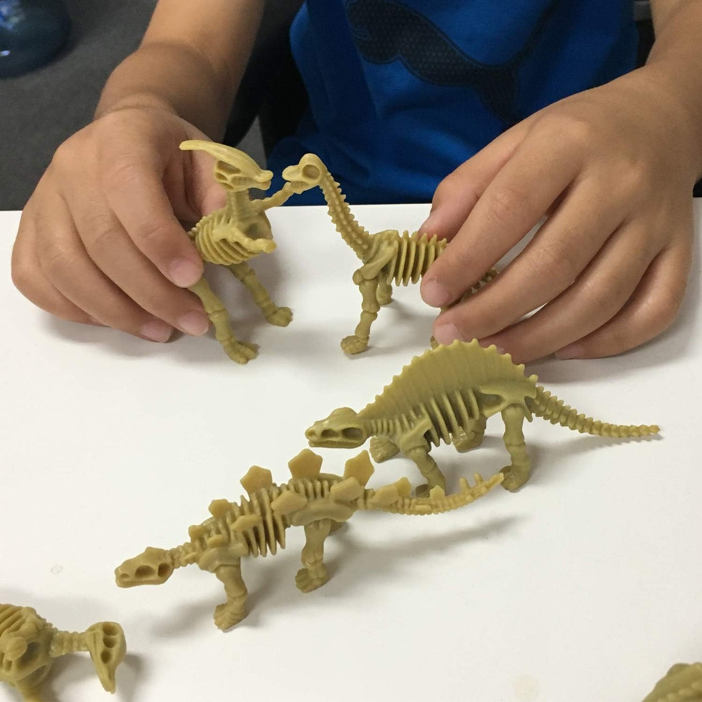 GIFTEXPRESS 24 piezas de esqueletos fósiles de dinosaurio, 3.7 pulgadas, figuras de huesos de dinosaurio surtidos 