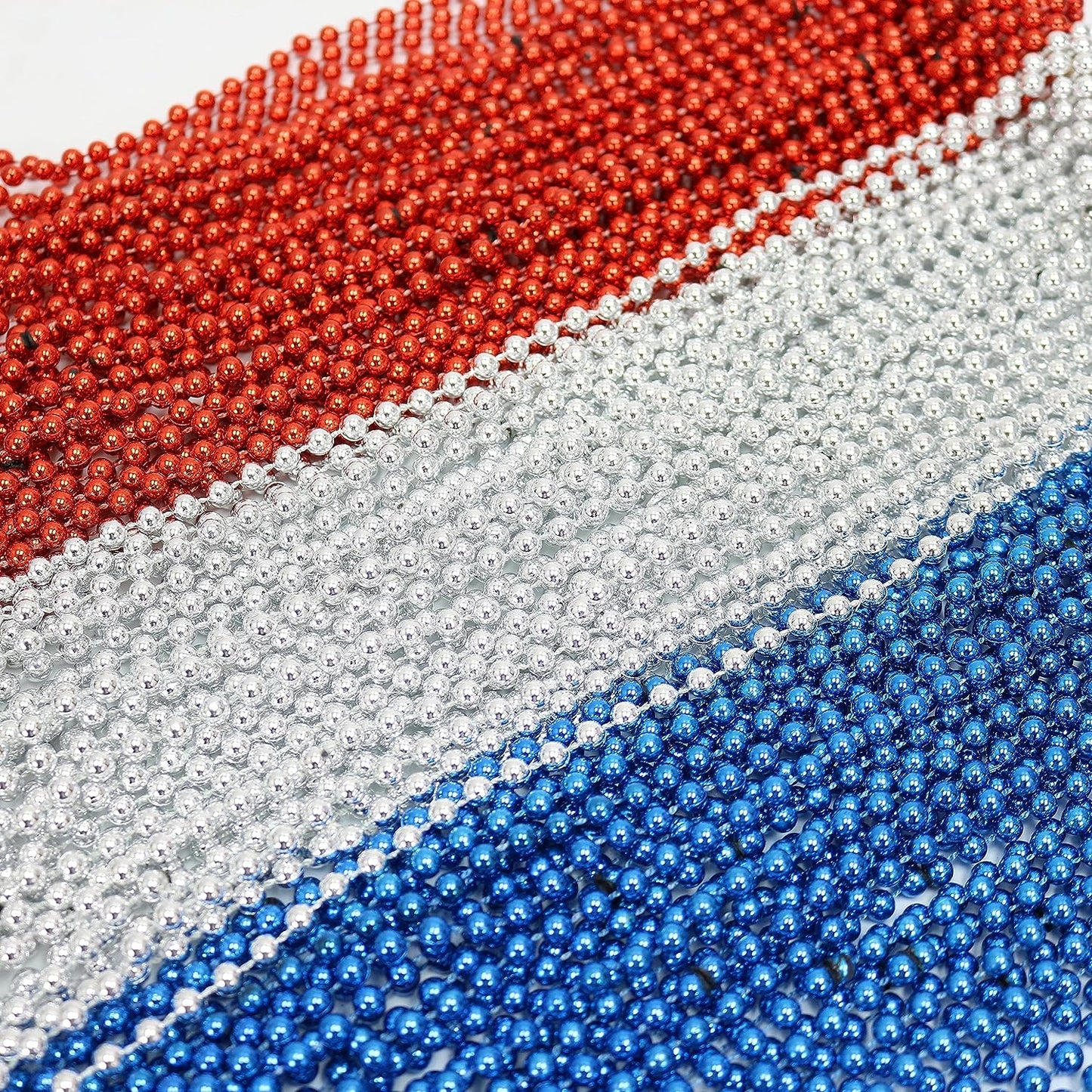 GIFTEXPRESS 72 piezas 33" Mardi Gras collar de cuentas, metálico rojo blanco azul patriótico collar de cuentas 
